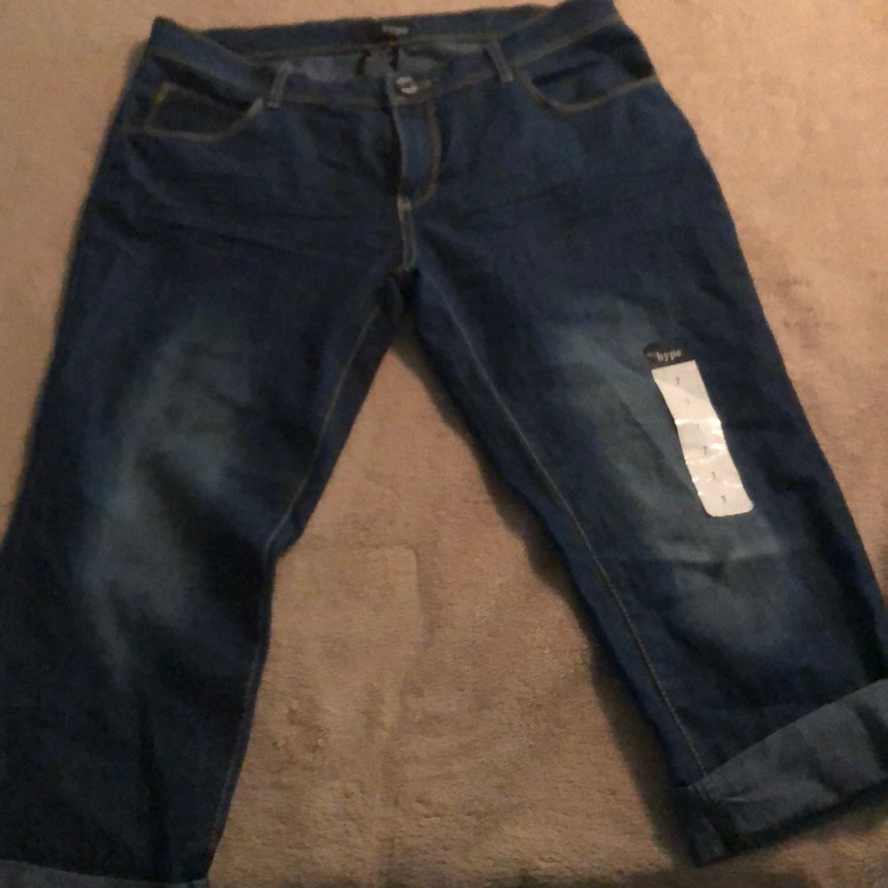 Women’s/ Juniors capris